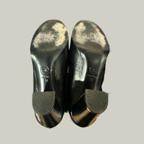 CHANEL Cap-Toe Black Leather Pumps - Picture 3 of 10